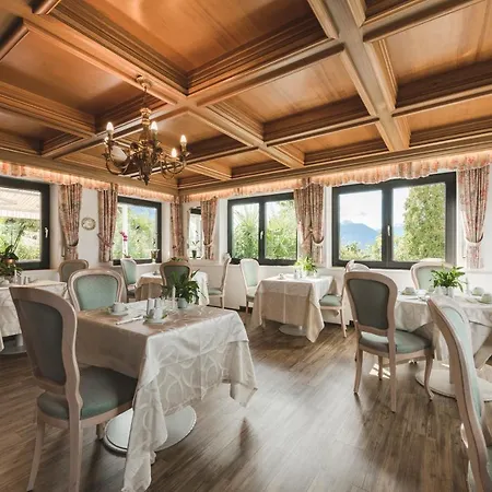 Hotel Zum Burggräfler 3*
