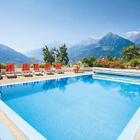 Zum Burggräfler Hotel